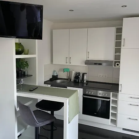 Ferienwohnung Mit Fussbodenheizung Nahe Messe, Gratis Parkplatz Und Abstellplatz E - Bike Ганновер Экстерьер фото